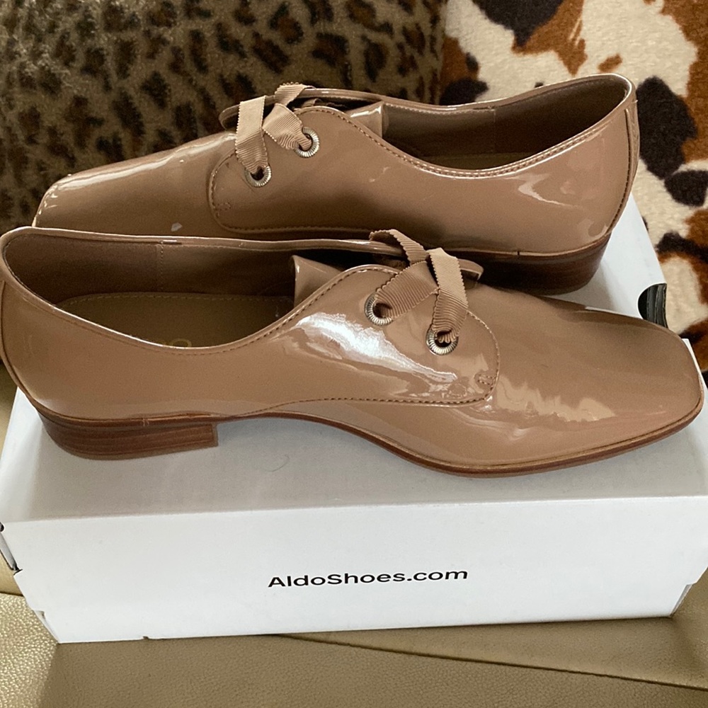 Gorgeous patent leather granny shoes